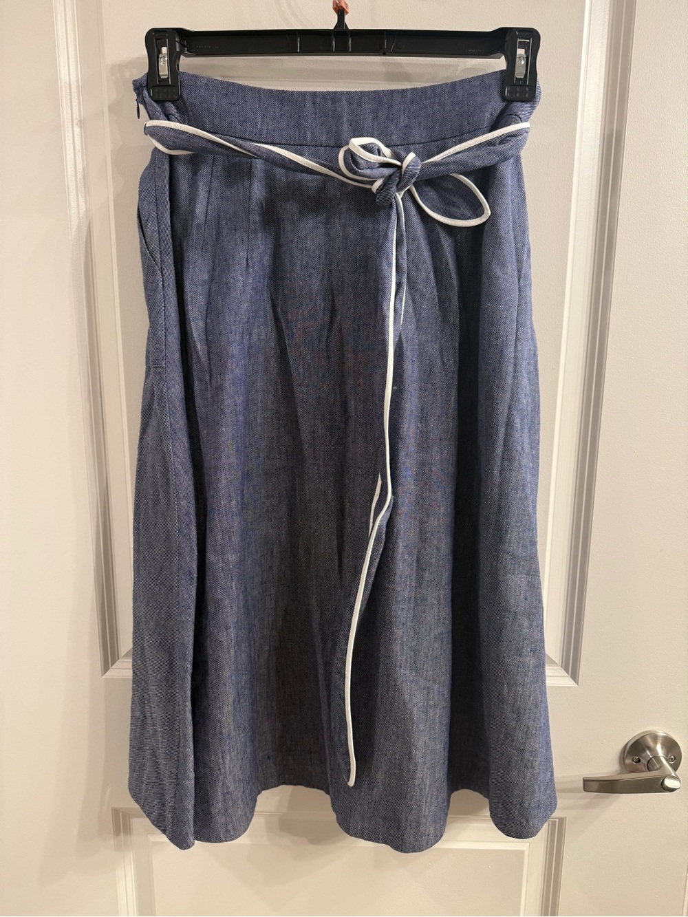 NWT Talbots Blue Chambray A-Line Button-Front Skirt with Contrast Trim Sz 10 - Picture 5 of 7